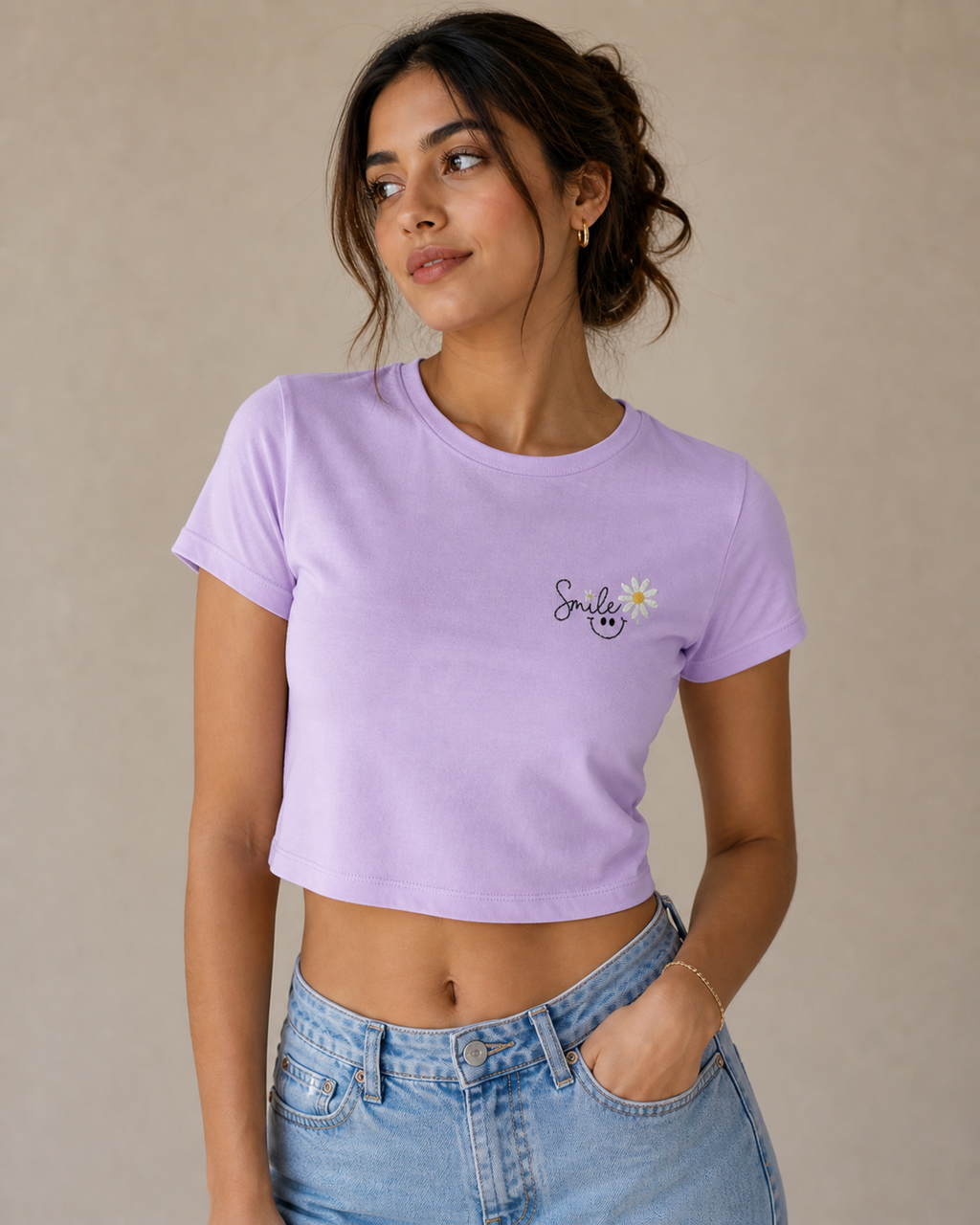 Smile Daisy Crop Top – Premium Embroidered